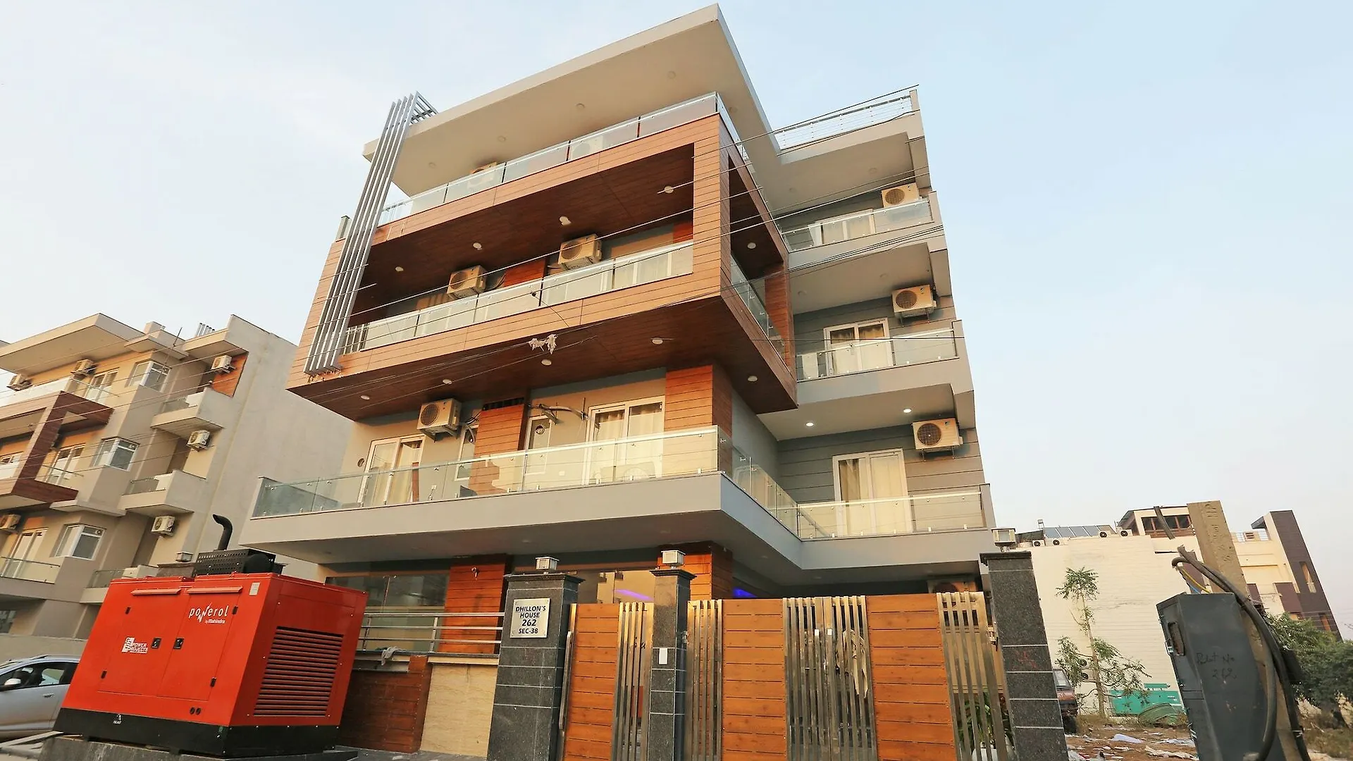 Oyo 24626 Palm Garden Suites Gurgaon 2*,  Indien
